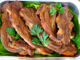 Свиной бекон горячего копчения