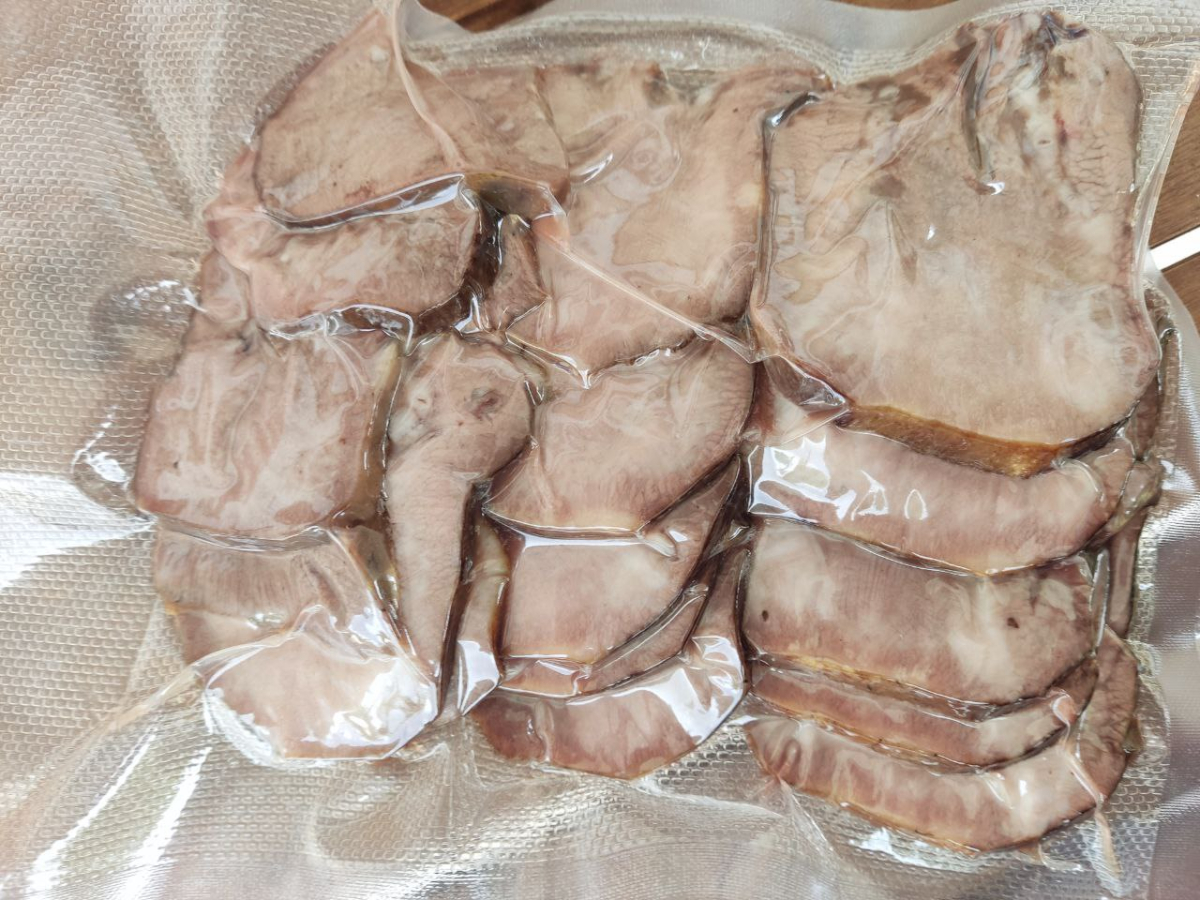 Свиные язычки варено-копченые