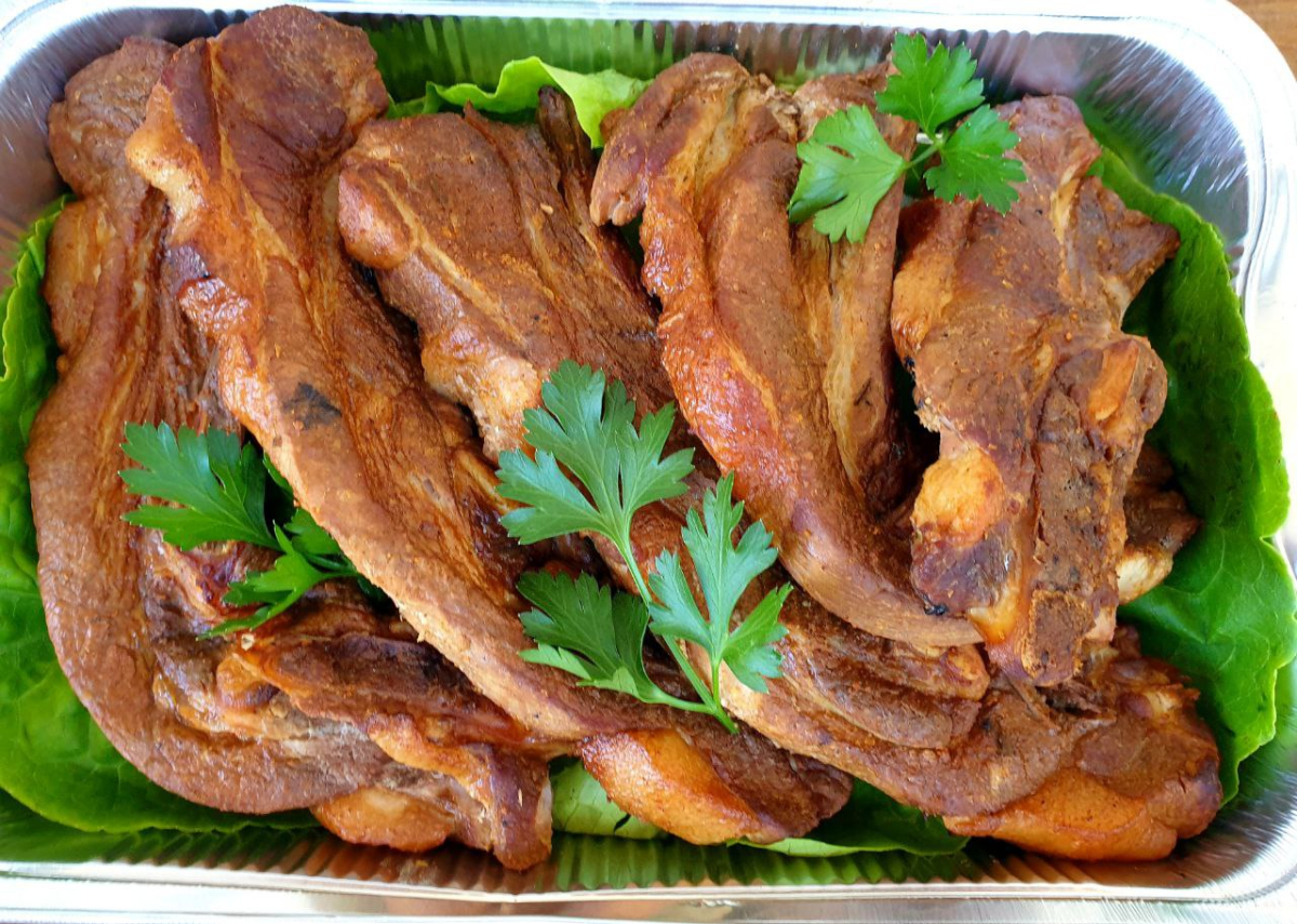 Свиной бекон горячего копчения